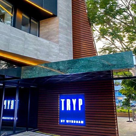 Tryp By Wyndham Santa Cruz Hotel Santa Cruz de La Sierra Exterior photo